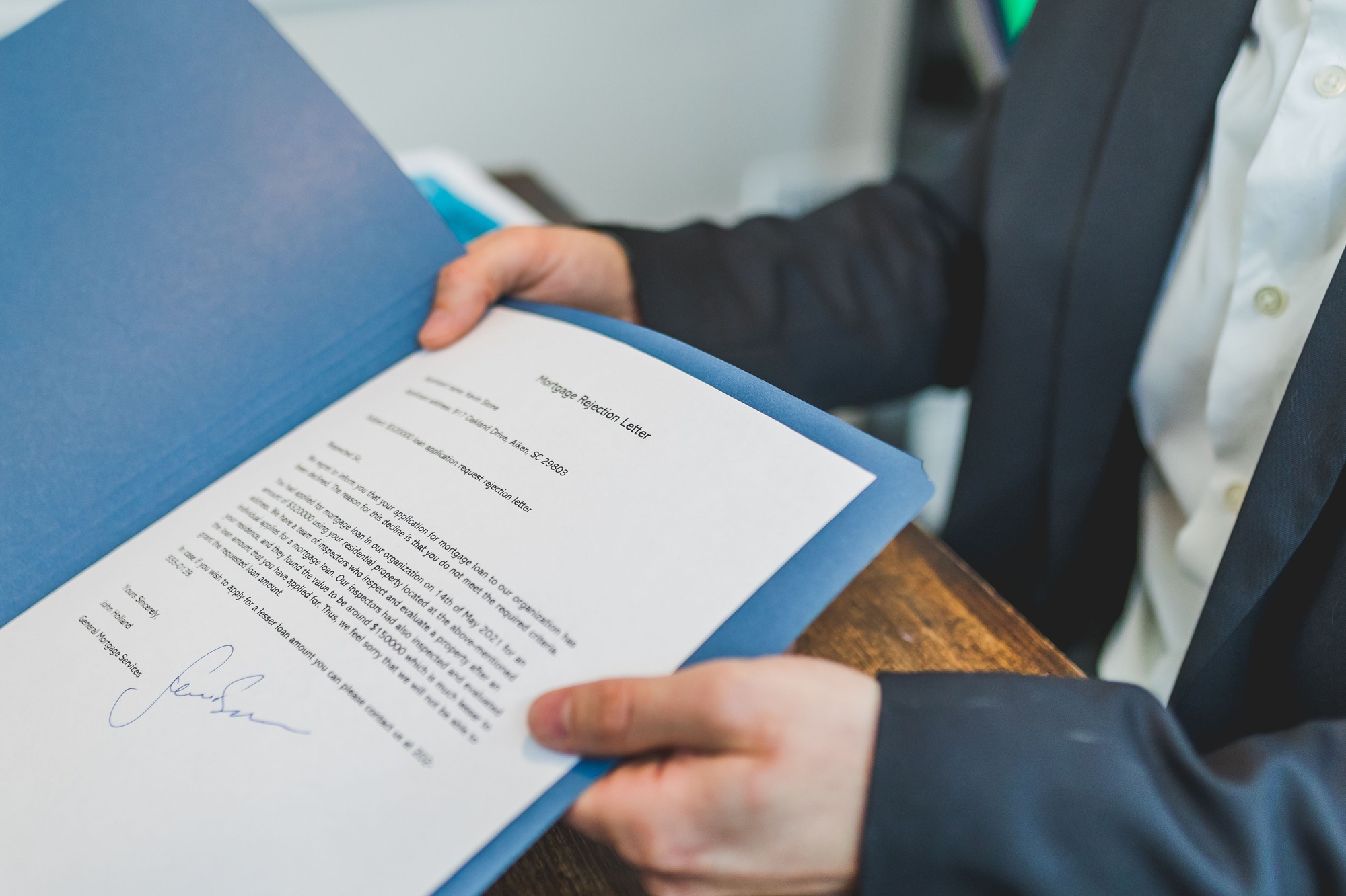 Co-Signer vs. Guarantor Mortgage in Canada: What’s the Difference?